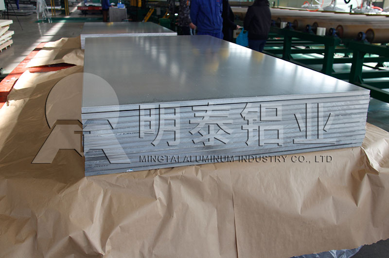 鋁板可以用在散熱器上嗎？散熱器鋁板選用哪個(gè)規(guī)格比較好？?jī)r(jià)格高嗎？